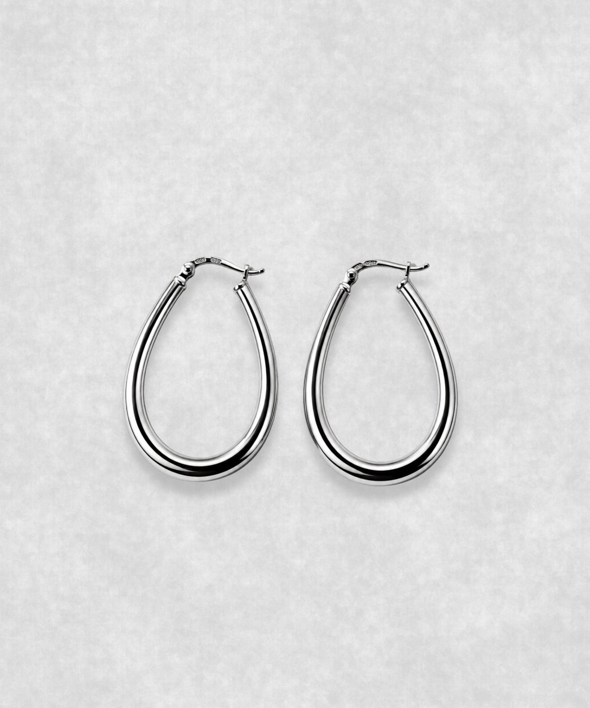 OVAL HOOPS
