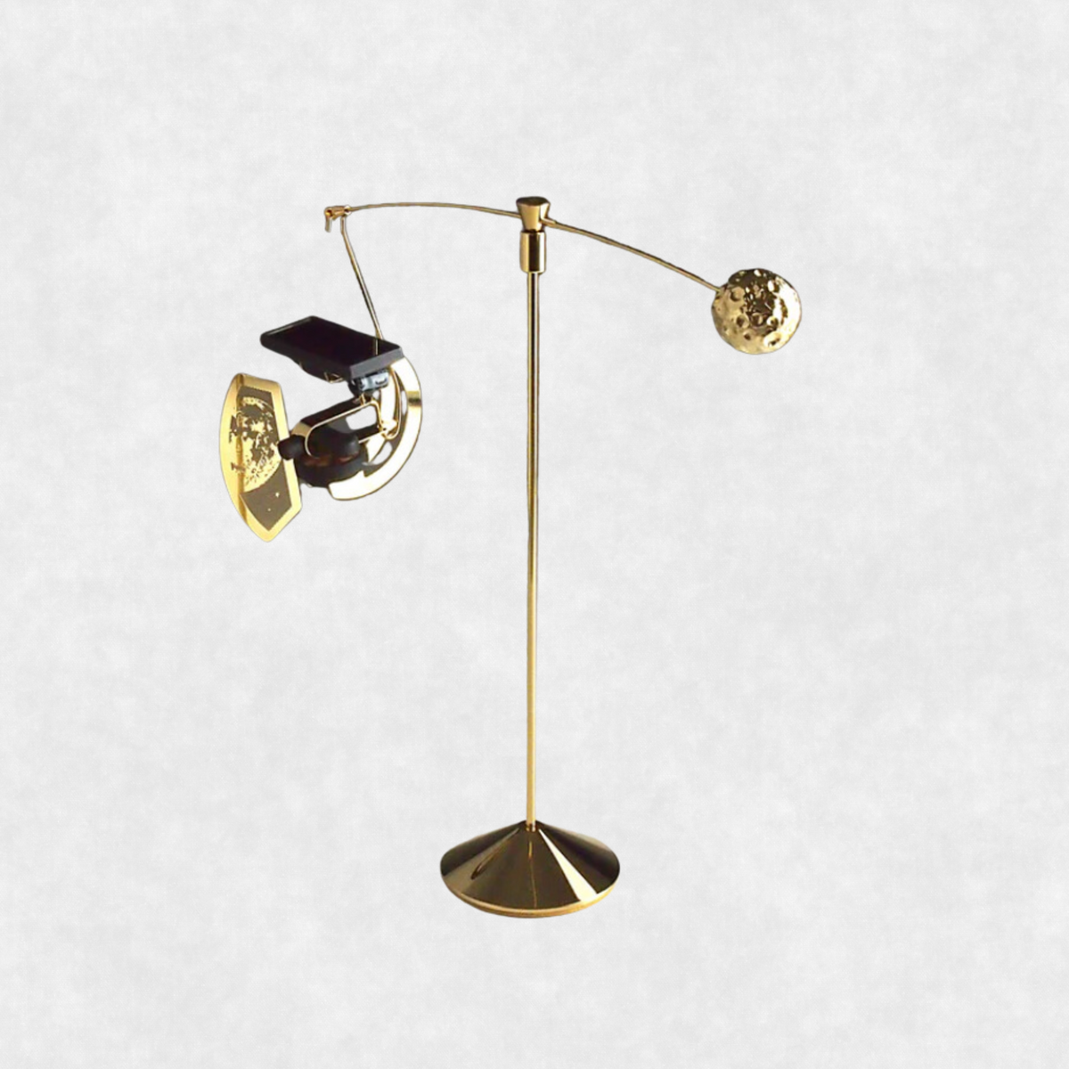 SOLAR ORNITHOPTER – Maison Davis