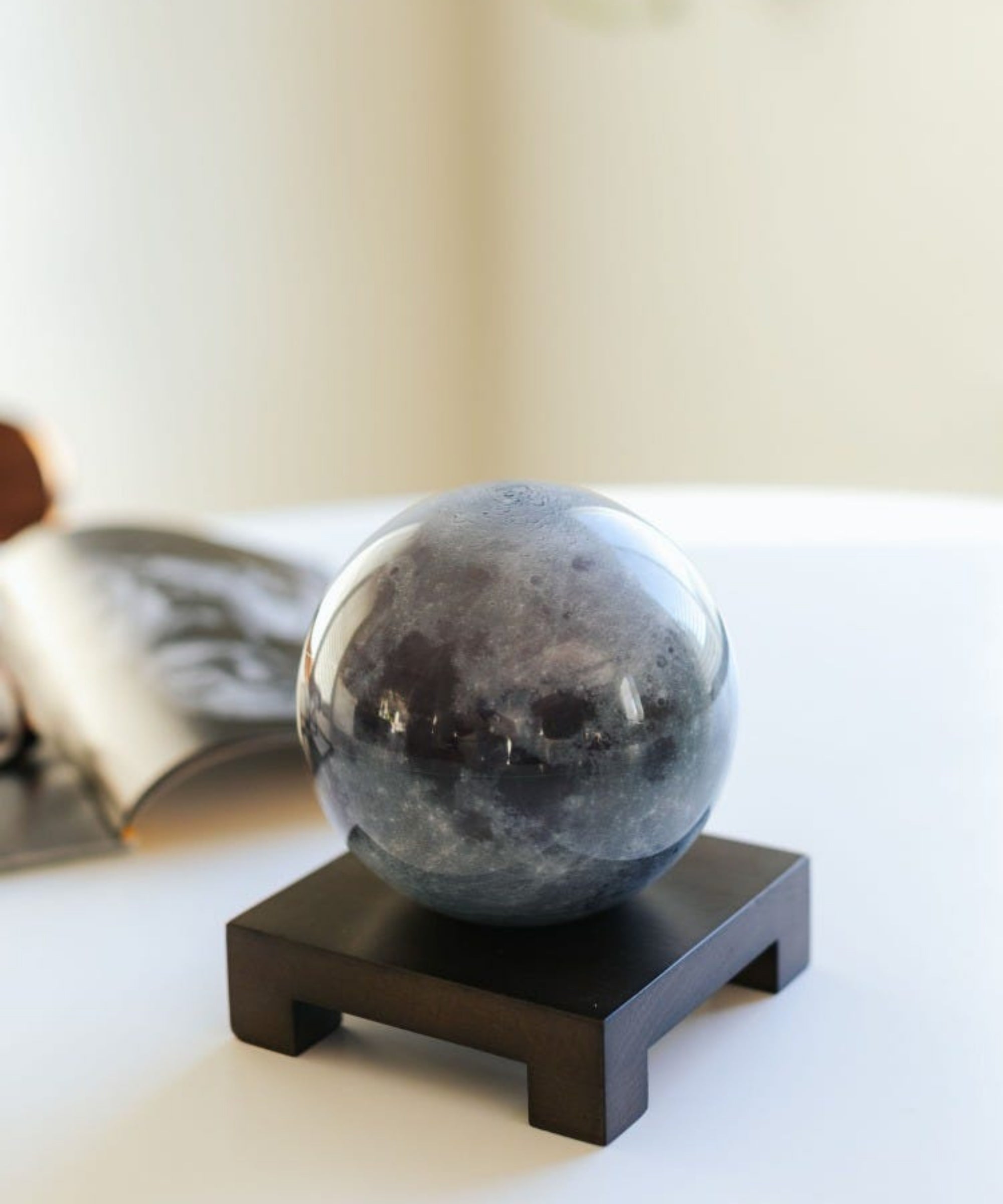 MOON ROTATIVE GLOBE