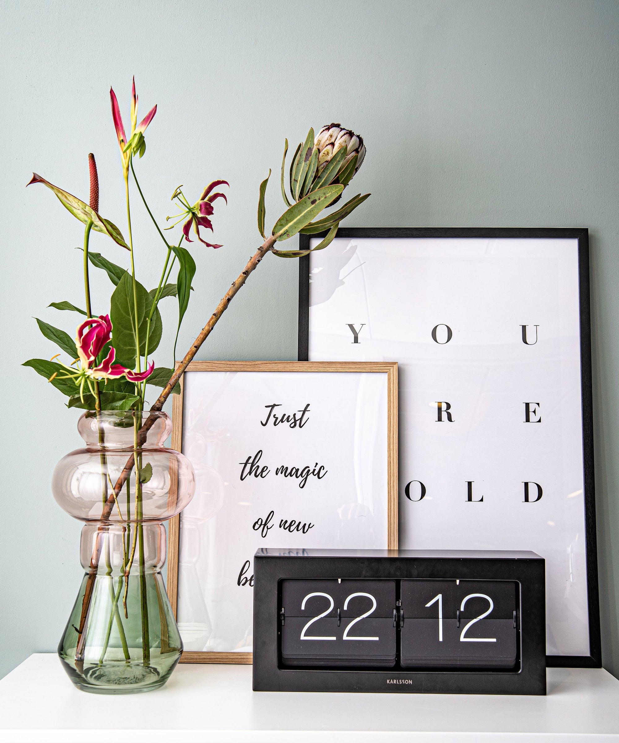 Flip Clock with Case all black on table