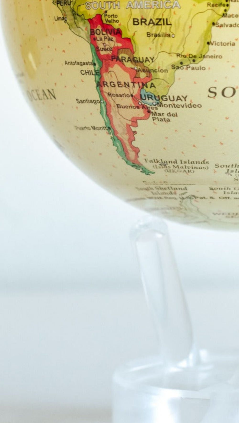 MAP GLOBE ROTATING ZOOM ON SOUTH AMERICA