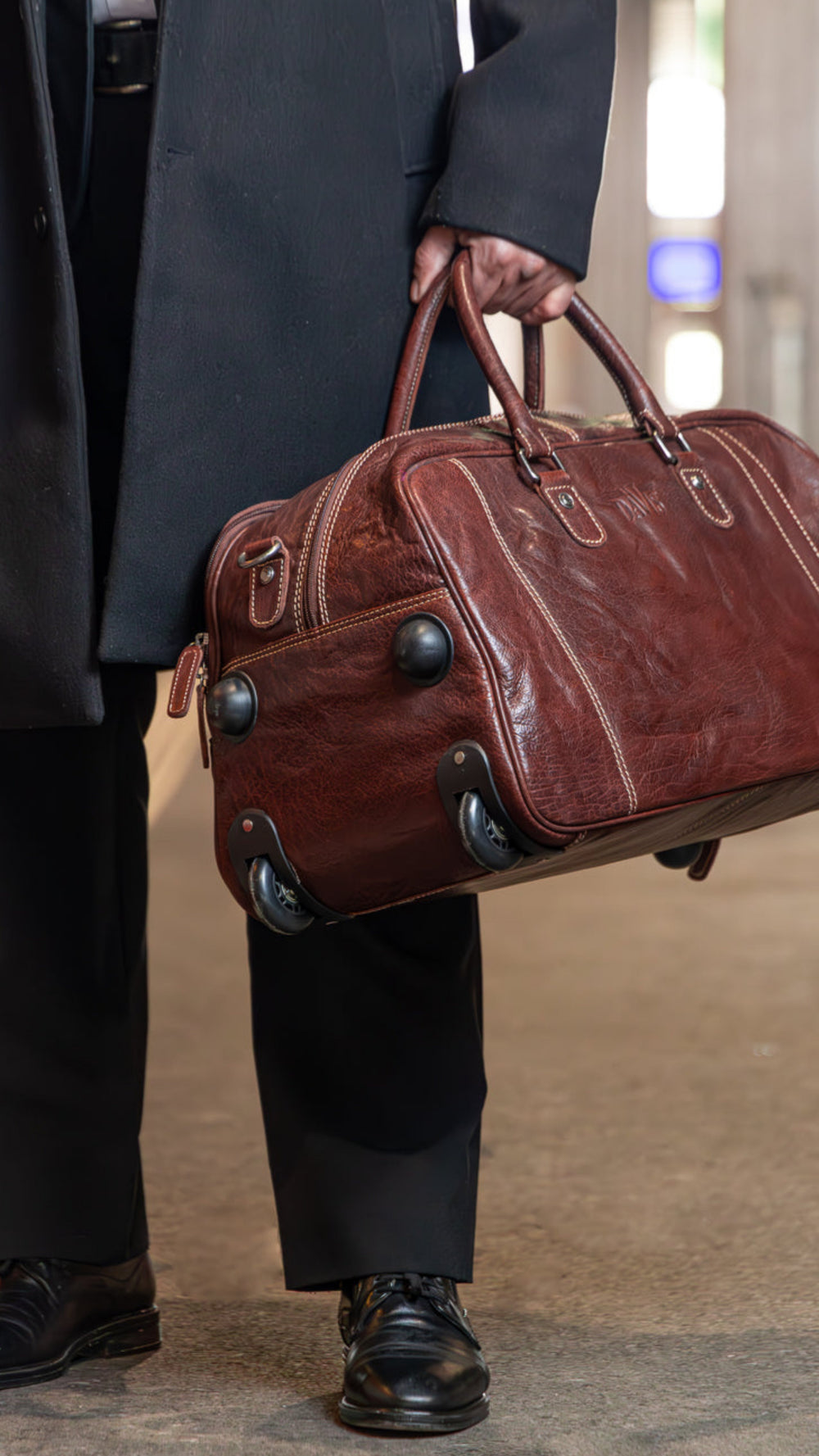 Maison Davis Trolley Leather Bag Suit