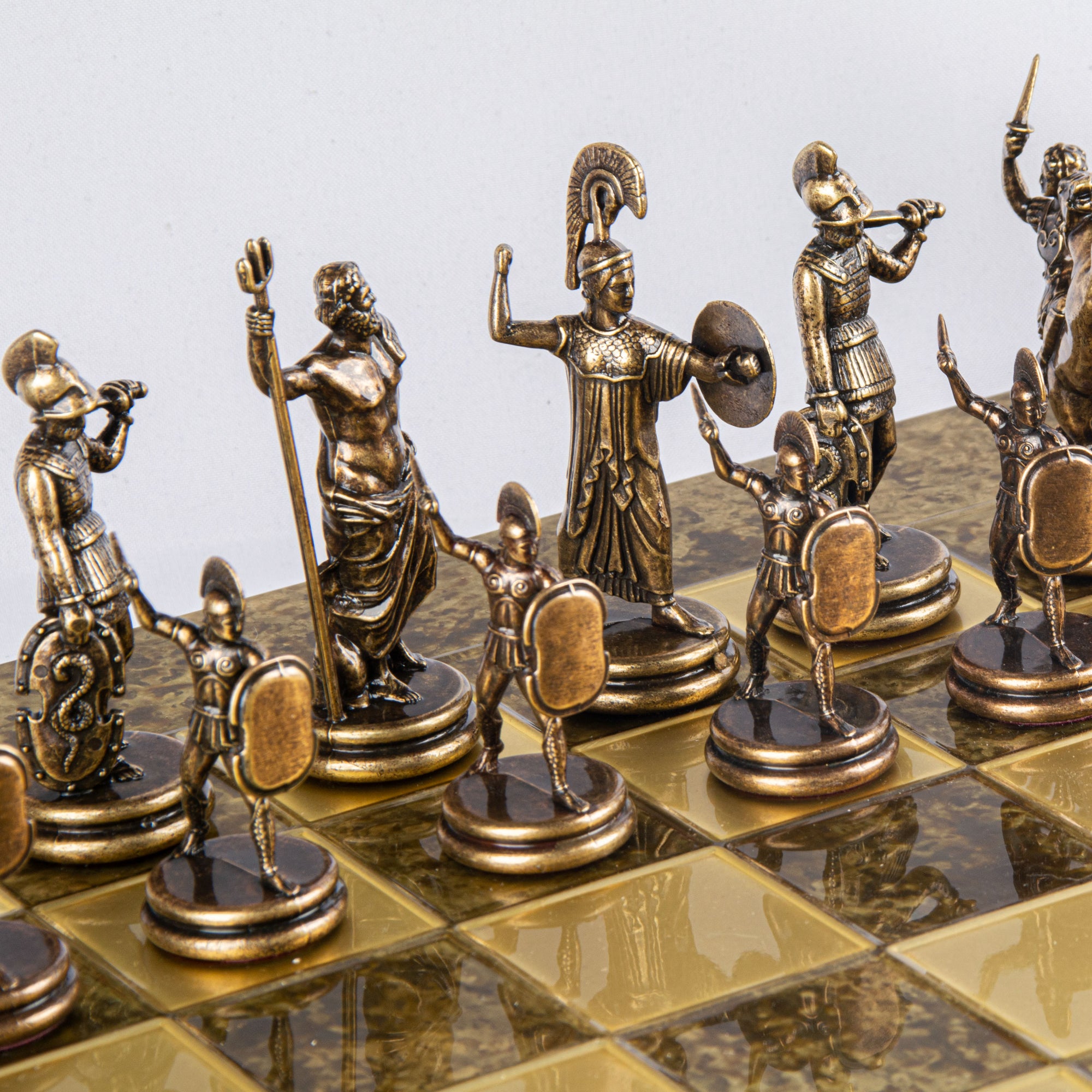 JEU D&#39;ÉCHECS MYTHOLOGIE GRECQUE 36CM ET 54CM